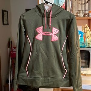 UNDER ARMOUR HOODIE